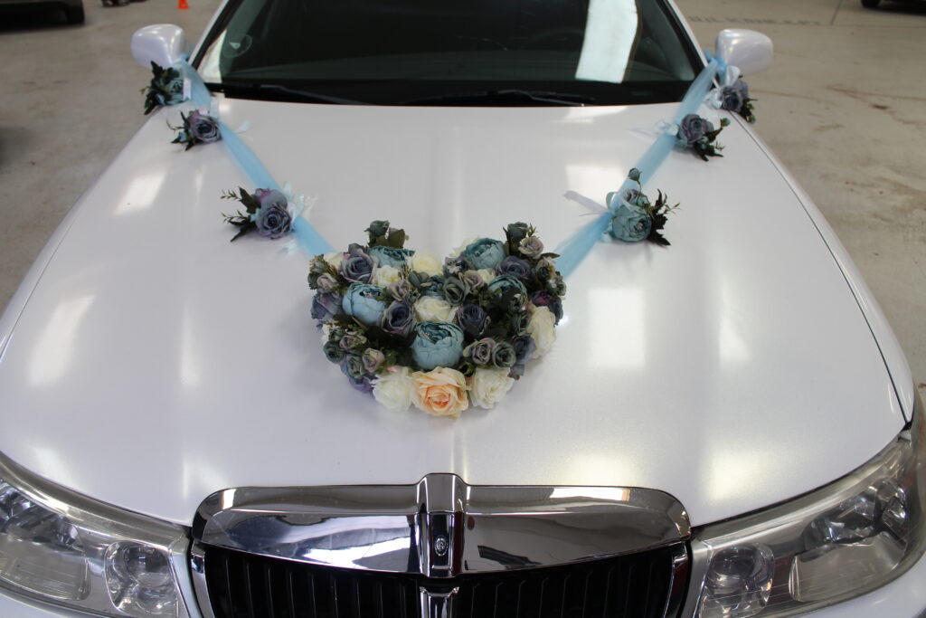 Limousine blå pynt perfekt til konfirmationskørsel og bryllupskørsel - VIP Limo